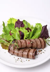 Deserted Meal Drucke: Beef sausages