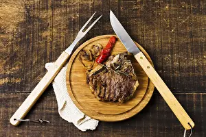 Barbecue Meal Ideas Drucke: Beefsteak portion rustic table