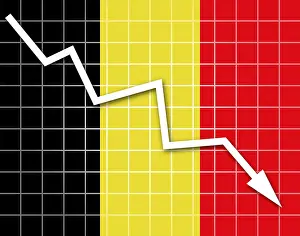 No People Walking Flags Drucke: The Belgian flag and arrow graph going down