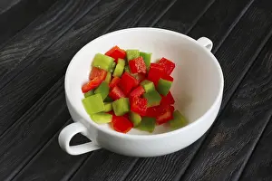 Bell Pepper Nutrition Drucke: Bell pepper cut on squares