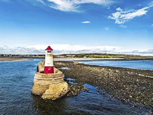Empty Jetty Scene Drucke: Berwick Pier and Lighthouse from a drone
