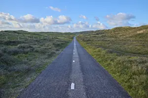 Amsterdam Water Pipe Dunes Drucke: Bicycle path, sand dune, clouds