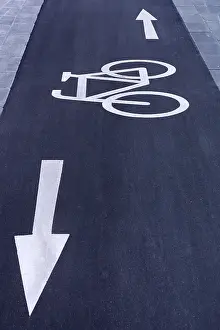 Bicycle Lane Germany Drucke: Bicycle path with white markings