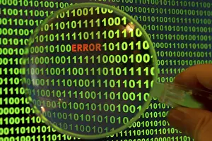 Computer Crime Scene Drucke: Binary code with the word 'Error' viewed through a magnifying glass Binary code with the word