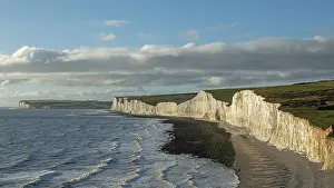 Steep Cliff Coastline Europe Drucke: Birling Gap, The Seven Sisters chalk cliffs