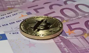 Blockchain Technology Image Drucke: Bitcoin is on 500 euro notes