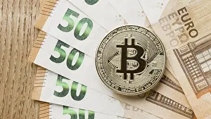 Blockchain Technology Image Drucke: Bitcoin banknotes arrangement 2