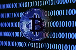 Cryptocurrency Symbol Drucke: Bitcoin with binary code