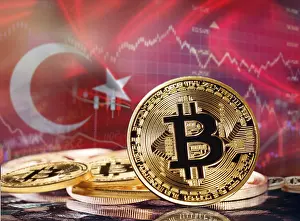 Bitcoin Trading Platform Drucke: Bitcoin with Turkish flag in the background