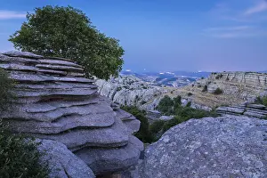 El Torcal Nature Reserve Spain Drucke: Bizarre limestone rock formations