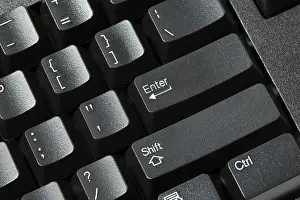 Black Keyboard Drucke: Black computer keyboard isolated on white background