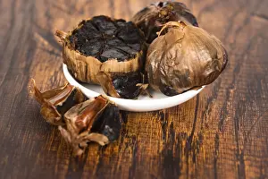Gerahmter Druck : Schwarzer Knoblauch Gerahmter Druck : Schwarzer Knoblauch