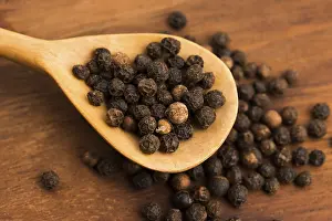 Black Pepper Nutrition Drucke: Black peppercorn