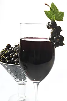 Fruity Food Photography Drucke: Blackcurrant juice