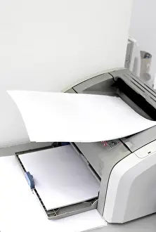 Indoor Photography Ideas Drucke: Blank paper on the printer in the office