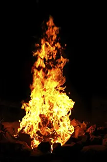 Burning Flames Drucke: Blazing fire, bonfire