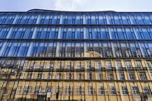Bavarian Architecture Drucke: Blue glass facade with reflection