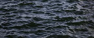 Blue Water Surface Drucke: Blue water surface with small waves