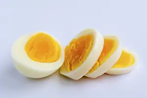 Plain Background Food Drucke: Boiled egg, sliced, Germany