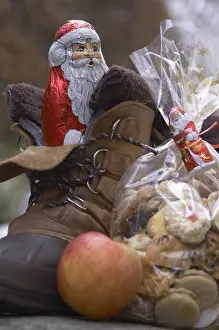 Christmas Cookie Plate Drucke: Boot with a Santa Claus