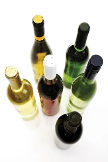 White Wine Images Drucke: Bottles of wine