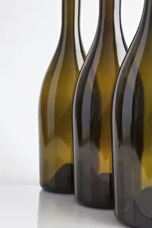 Empty Wine Bottles Drucke: Three empty bottles of wine