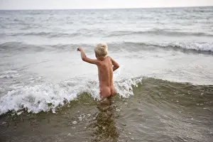 Nude Photography Drucke: Boy bathing