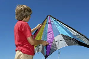 Fly A Kite Drucke: Boy is going to launch his stunt kite