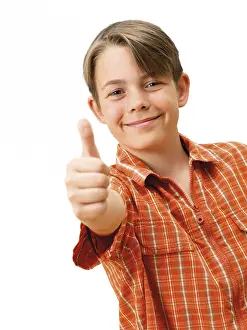 Thumbs Up Gesture Drucke: Boy, smiling, making a thumbs up gesture