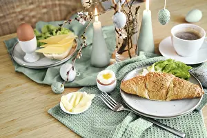 Food Still Life Drucke: Breakfast with Easter eggs, croissant