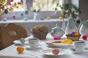 Springtime Food Photography Drucke: Breakfast table with Easter eggs