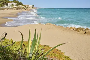Sandy Beach Spain Drucke: Breaking waves on a sandy beach