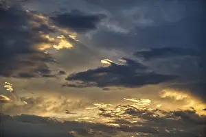 Peaceful Atmosphere Drucke: Breathtaking view of a cloudy sky