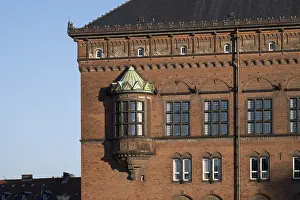 Administrative Building In Europe Drucke: Brick facade with bay window