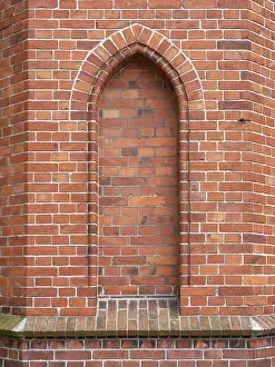 Stained Glass Window Design Drucke: Brickwork with church window
