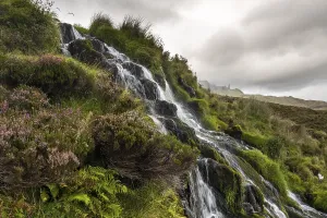 Scottish Waterfalls UK Drucke: Bride's Veil Waterfall, Waterfall
