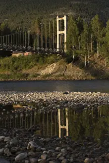 Norwegian River Scenery Drucke: Bridge reflected in the river, Norway