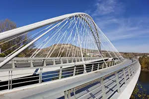Drucke von Brücke über den Fluss Ebro, Logroño, La Rioja, Spanien Brücke über den Fluss Ebro, Logroño, La Rioja, Spanien Fluss Drucke: Brücke über den Fluss Ebro, Logroño