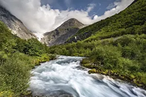 Norway Mountain Creek Drucke: Briksdalselva Glacier River, Briksdalsbreen