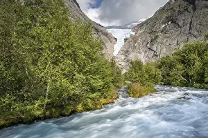 Jostedalsbreen National Park Drucke: Briksdalselva Glacier River, Briksdalsbreen