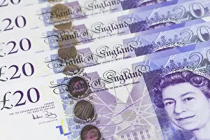 Studio Shot Finance Drucke: British twenty pound notes