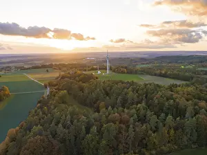 Deserted German Building Drucke: Broadcasting tower at sunset, Lerchenberg