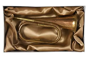 Handicraft Industry Drucke: Bronze forge in a box on a white background
