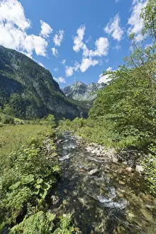 Berchtesgaden National Park Germany Drucke: Brook in front of the Watzmann massif