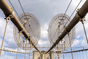 NYC Tourist Attraction Drucke: Brooklyn Bridge tower and cables