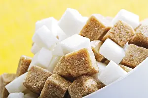 Brown Sugar Cubes Drucke: Brown and white sugar cubes