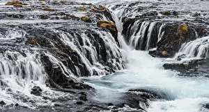 Icelandic Winter Landscape Drucke: Bruarfoss Waterfall in winter