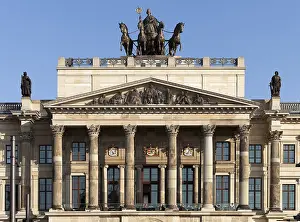 Historic European Castles Drucke: Brunswick Castle with Quadriga