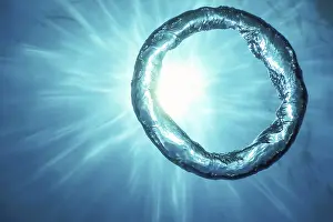 Underwater Ring Drucke: Bubble Ring Underwater ascends towards the Sun