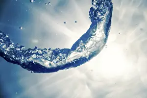 Underwater Ring Drucke: Bubble Ring Underwater Ascends Towards The Sun